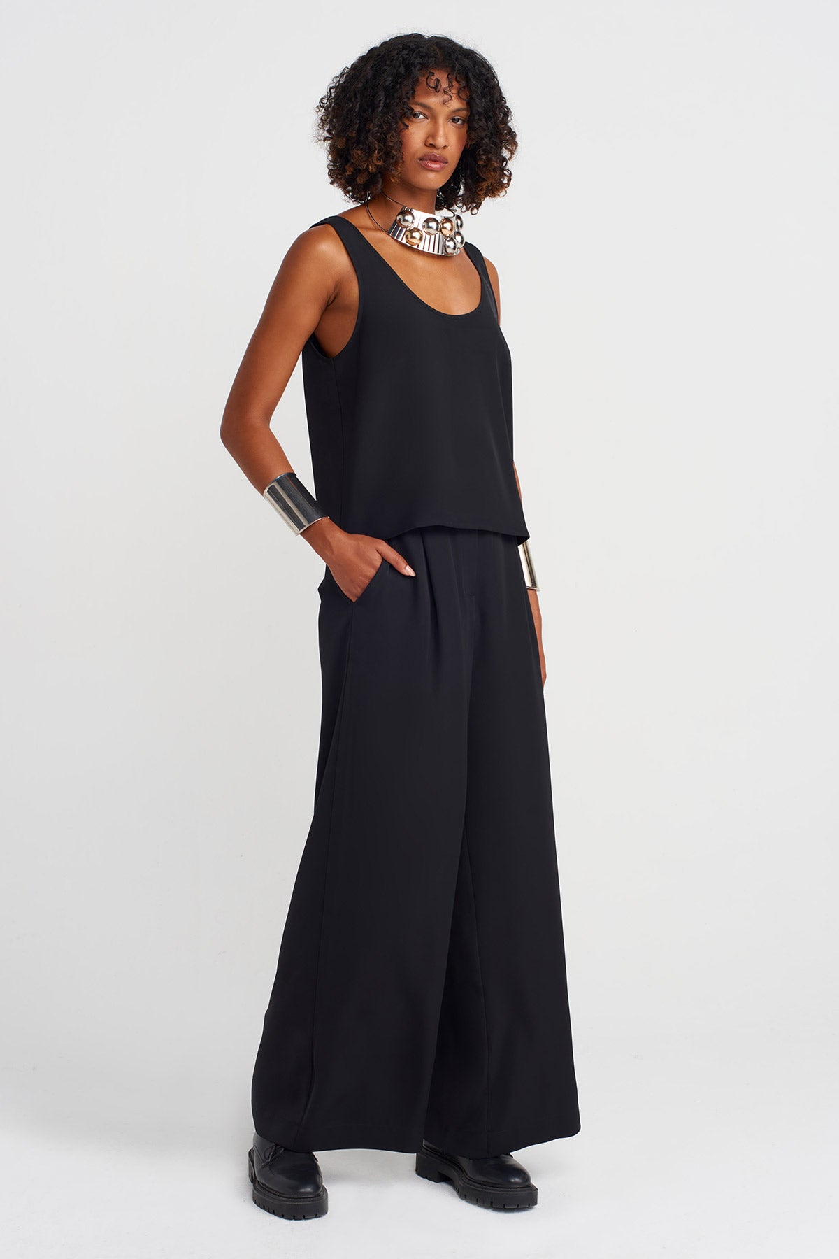 Black Thick-Strap Elegant Blouse-K251011028