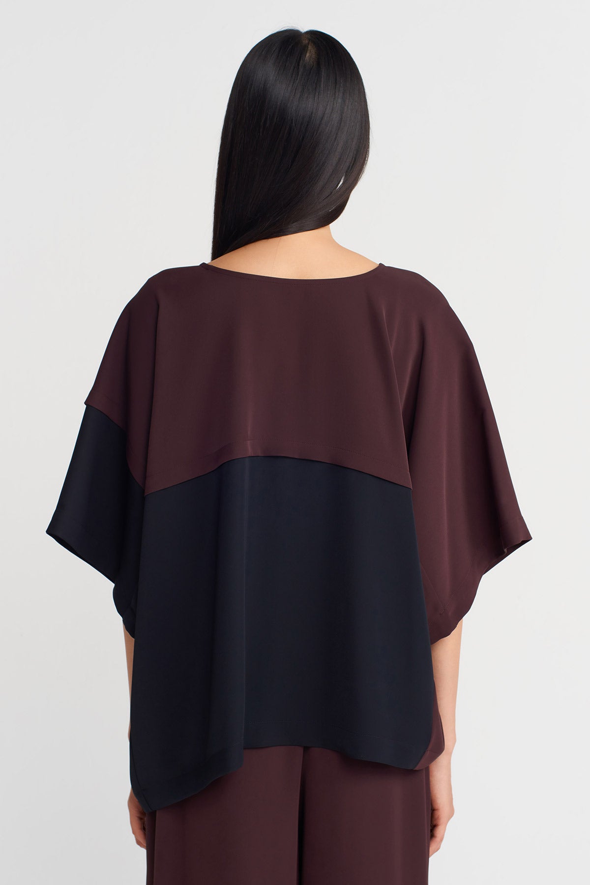 Color Block T-shirt-K251011047