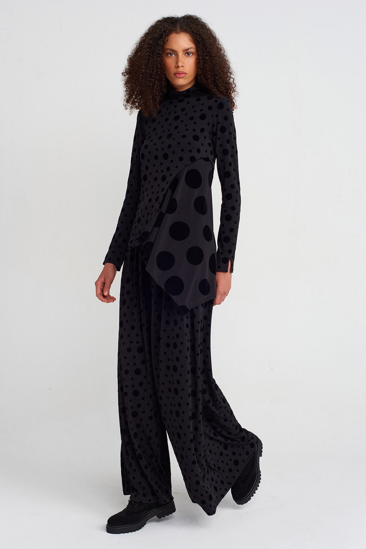 Multicolor Velvet Polka-Dot Jersey Blouse-K251011051