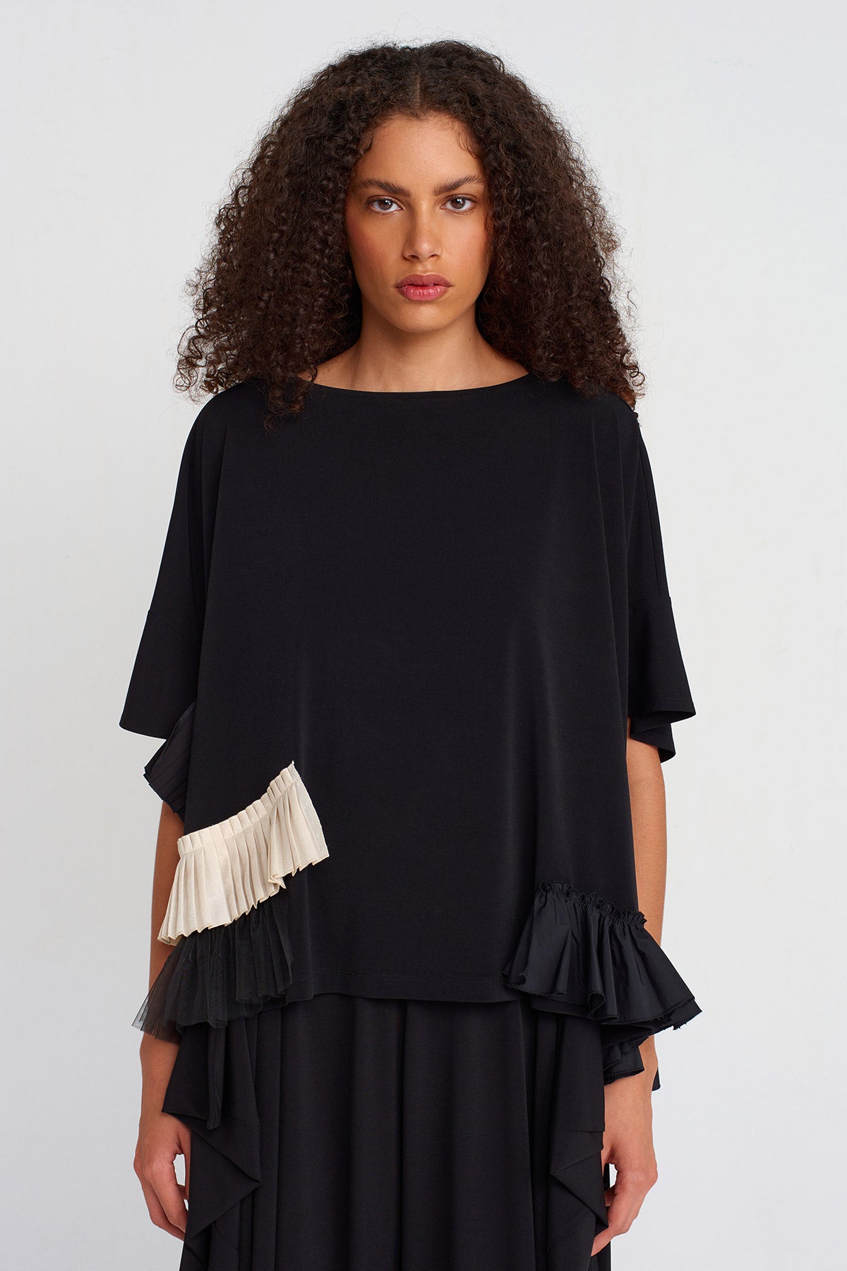 Black Ruffle Detail Jersey T-Shirt-K251011054