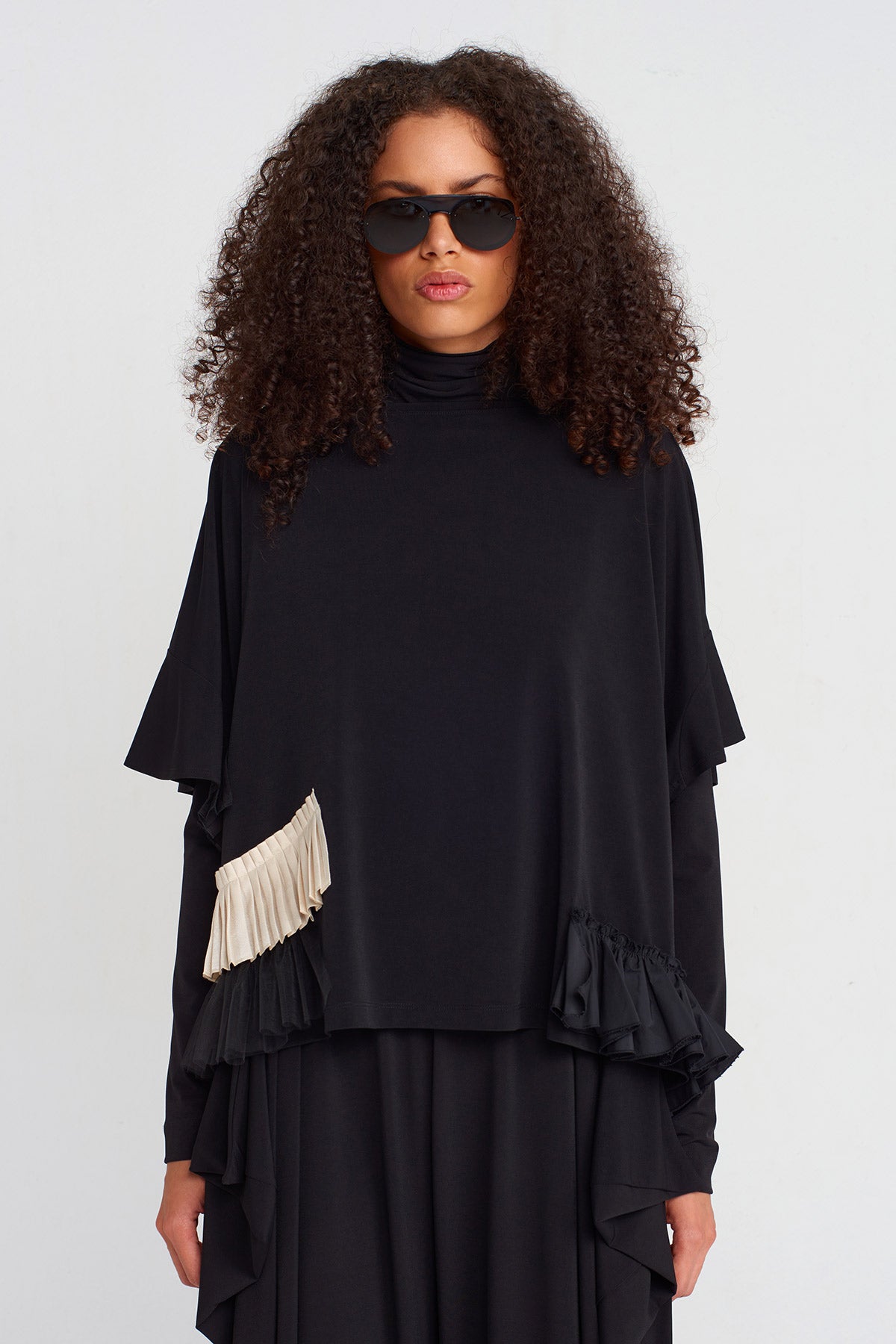 Black Ruffle Detail Jersey T-Shirt-K251011054