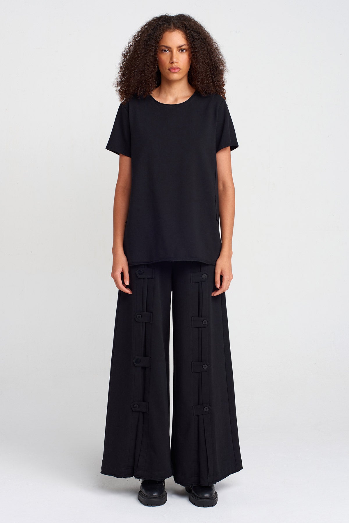 Black Long Back Basic T-Shirt-K251011062