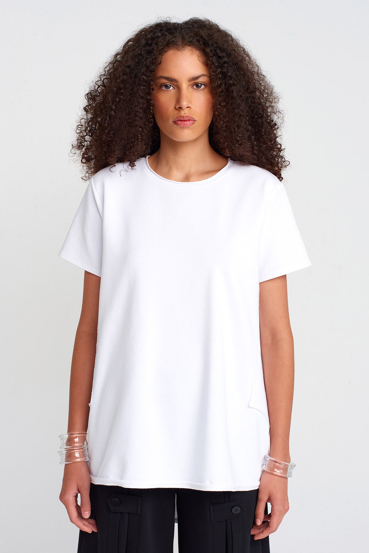Off White Long Back Basic T-Shirt-K251011062