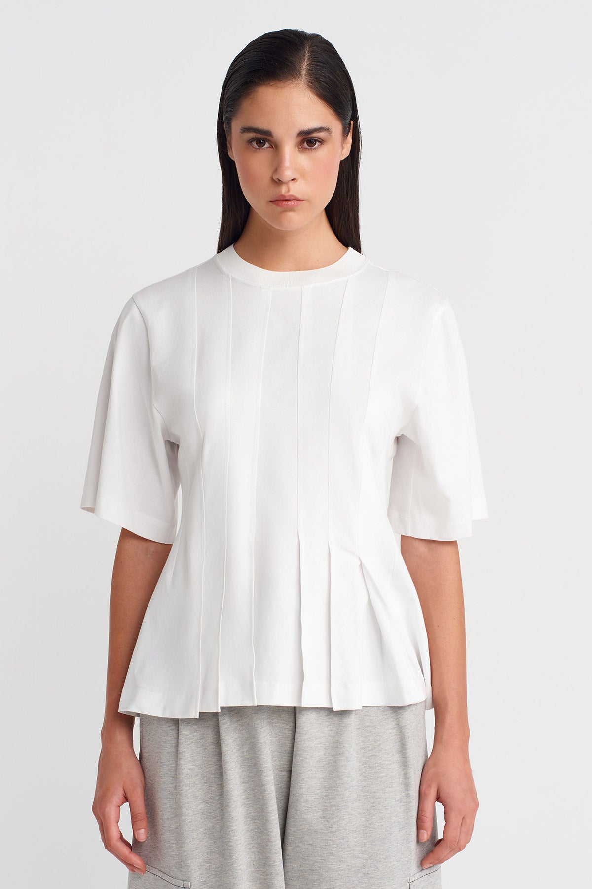 Off White Pleated Waist Basic T-shirt-K251011069
