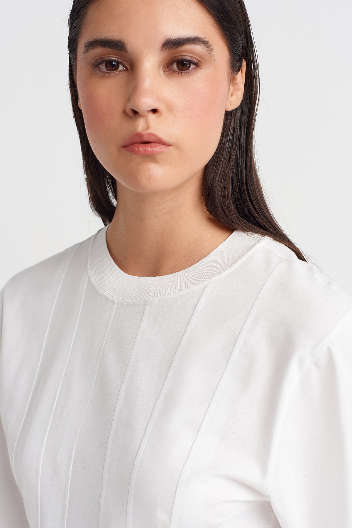 Off White Pleated Waist Basic T-shirt-K251011069