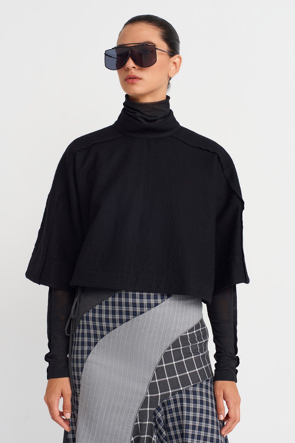Black Wool Crop T-shirt-K251011070