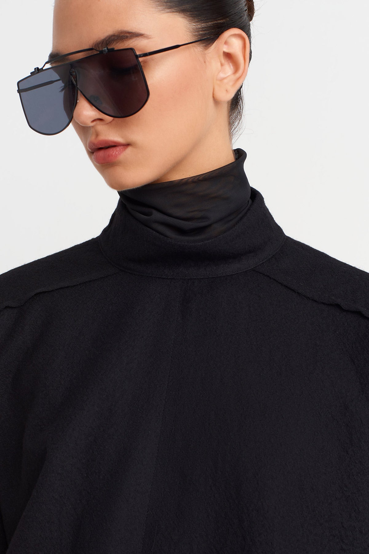 Black Wool Crop T-shirt-K251011070