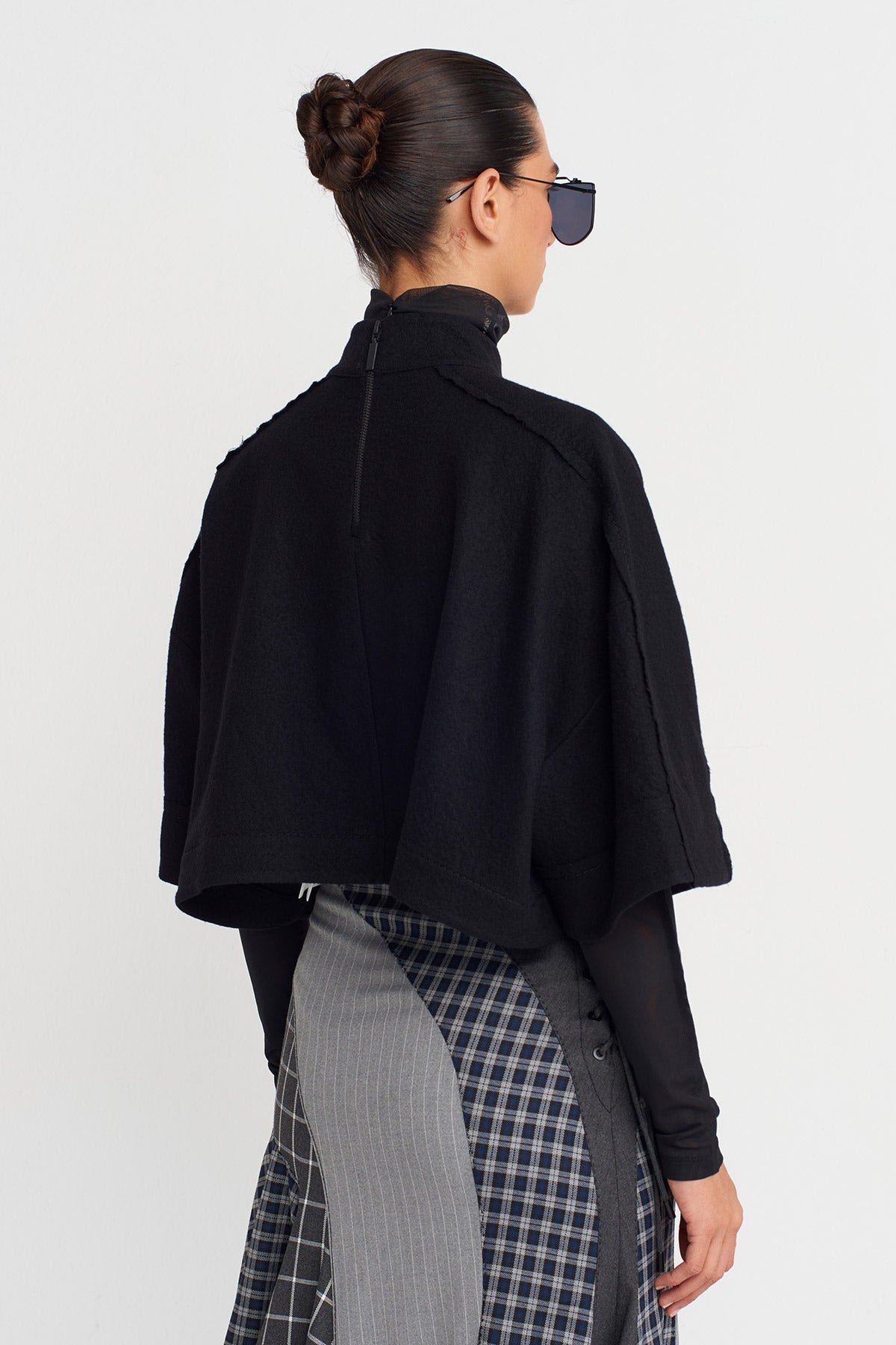 Black Wool Crop T-shirt-K251011070