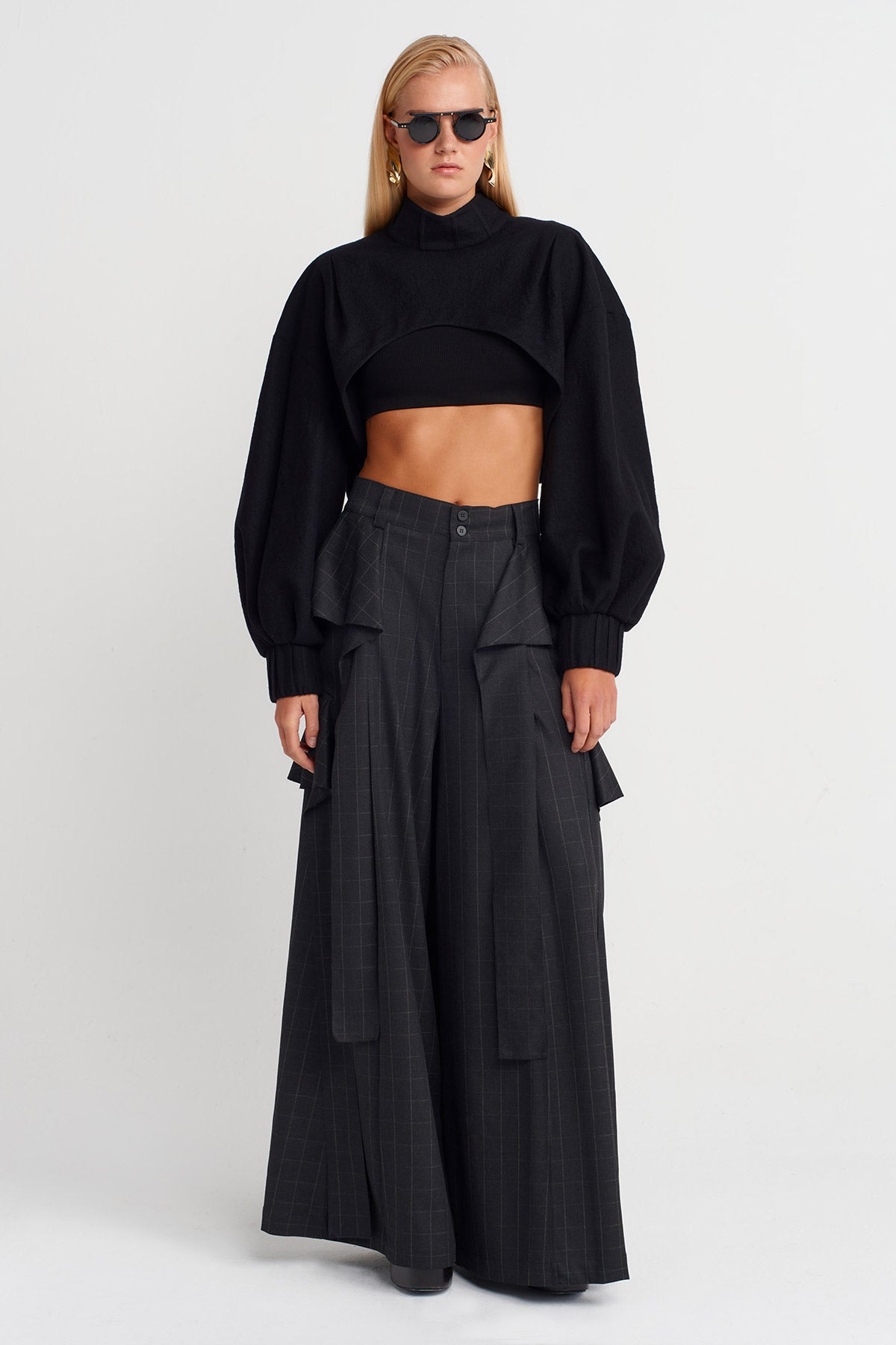 Black Long Sleeve Wool Crop Blouse-K251011071