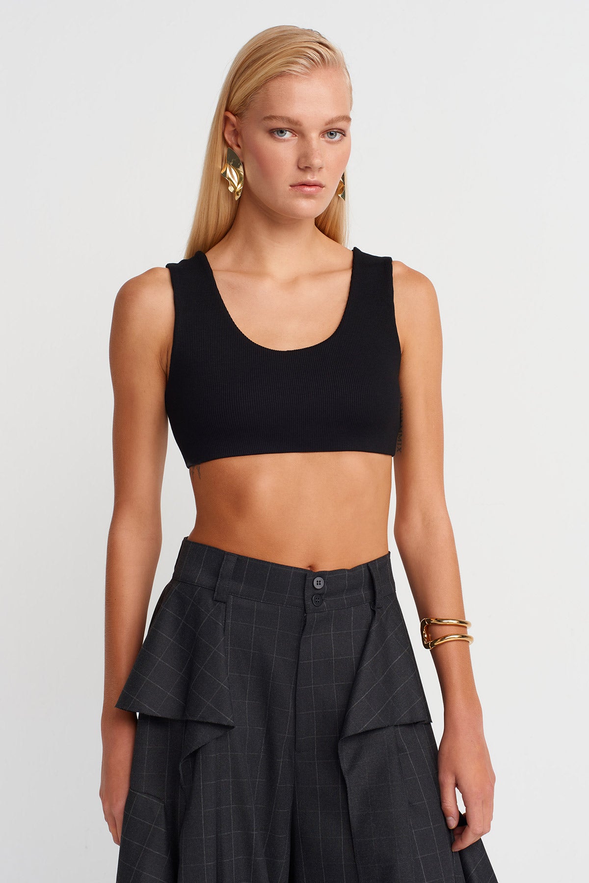 Black Ribbed Crop Bodysuit-K251011073