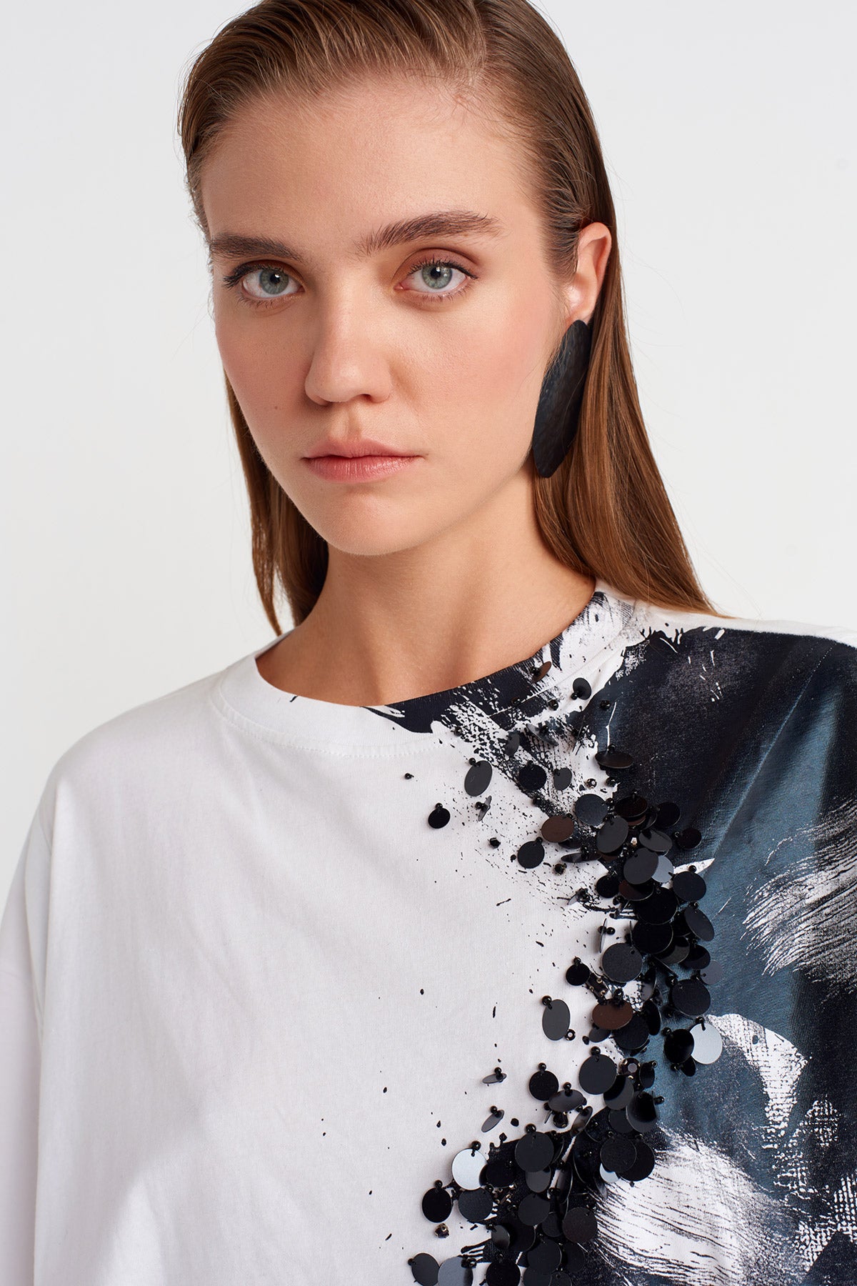 White / Black Printed Basic T-shirt-K251011106
