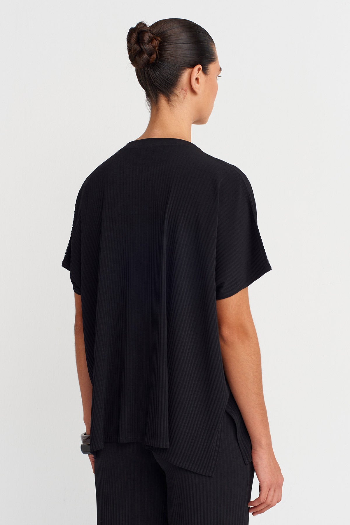 Black Pleated Oversize T-Shirt-K251011137