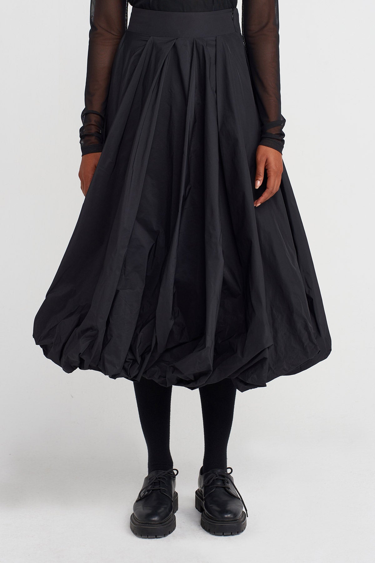 Black Taffeta Balloon Skirt-K252012005