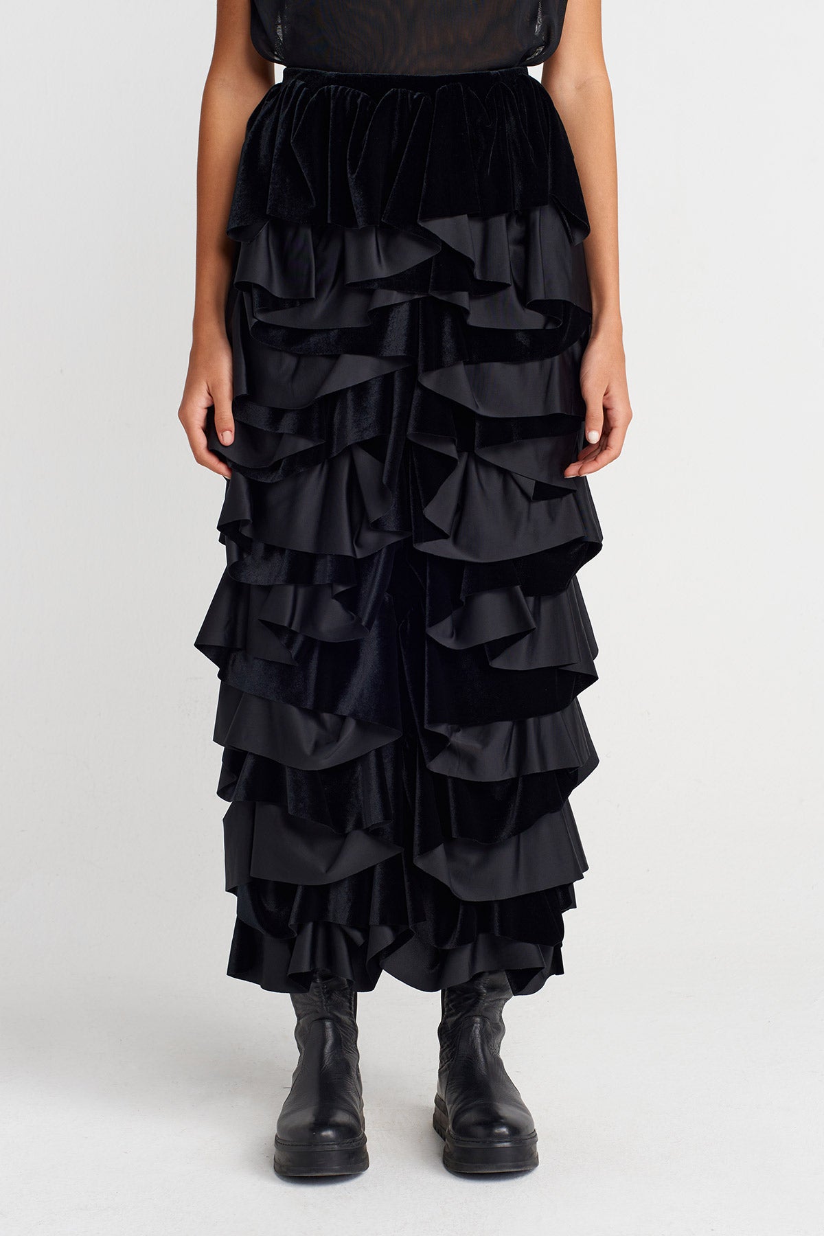 Black Ruffled Velvet Midi Skirt-K252012024