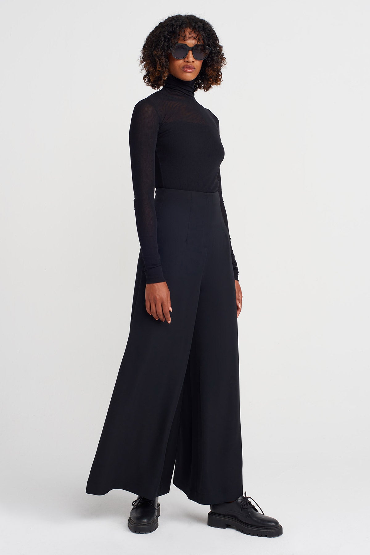 Black High-Waisted Elegant Trousers-K253013019