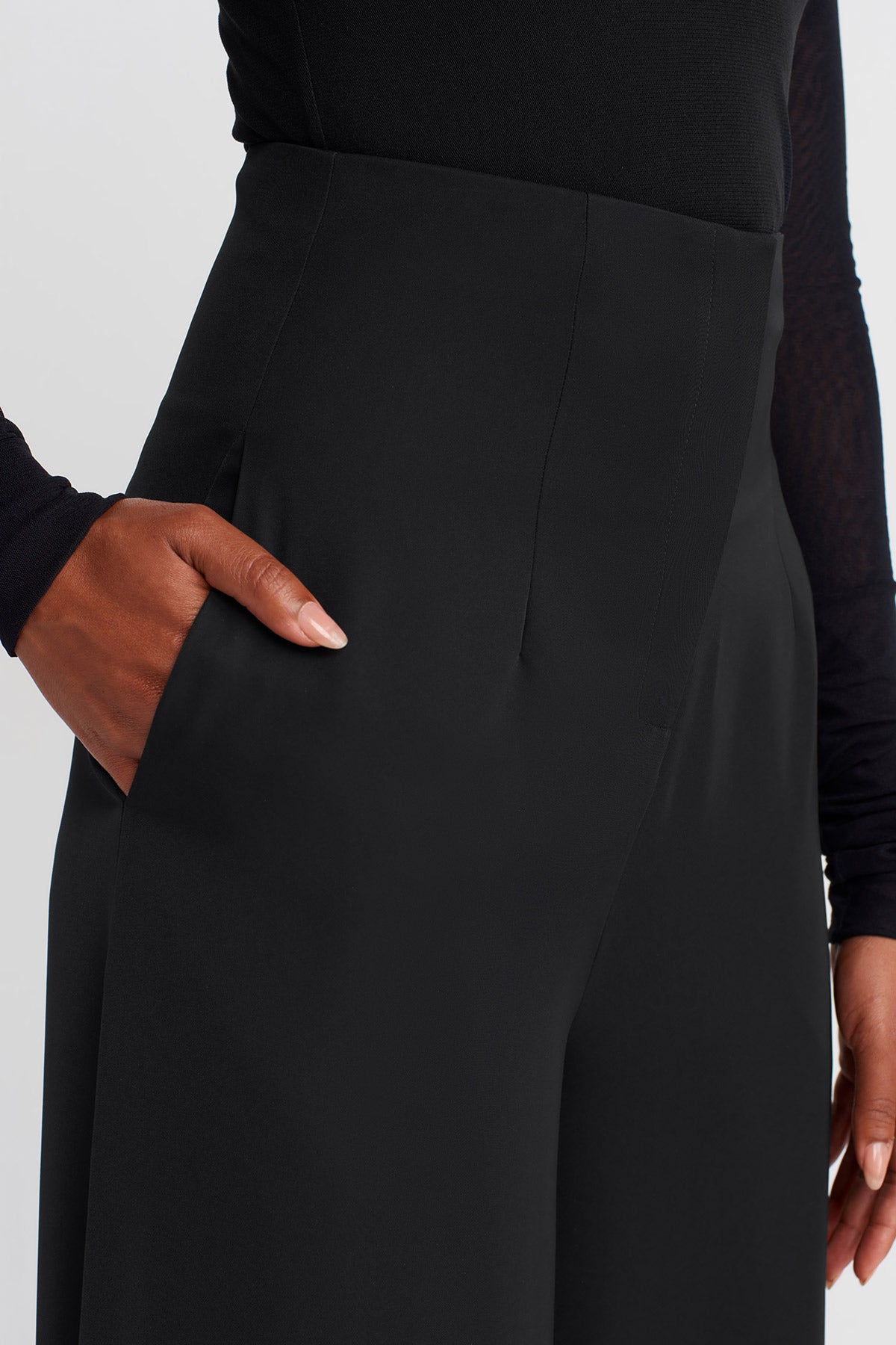 Black High-Waisted Elegant Trousers-K253013019