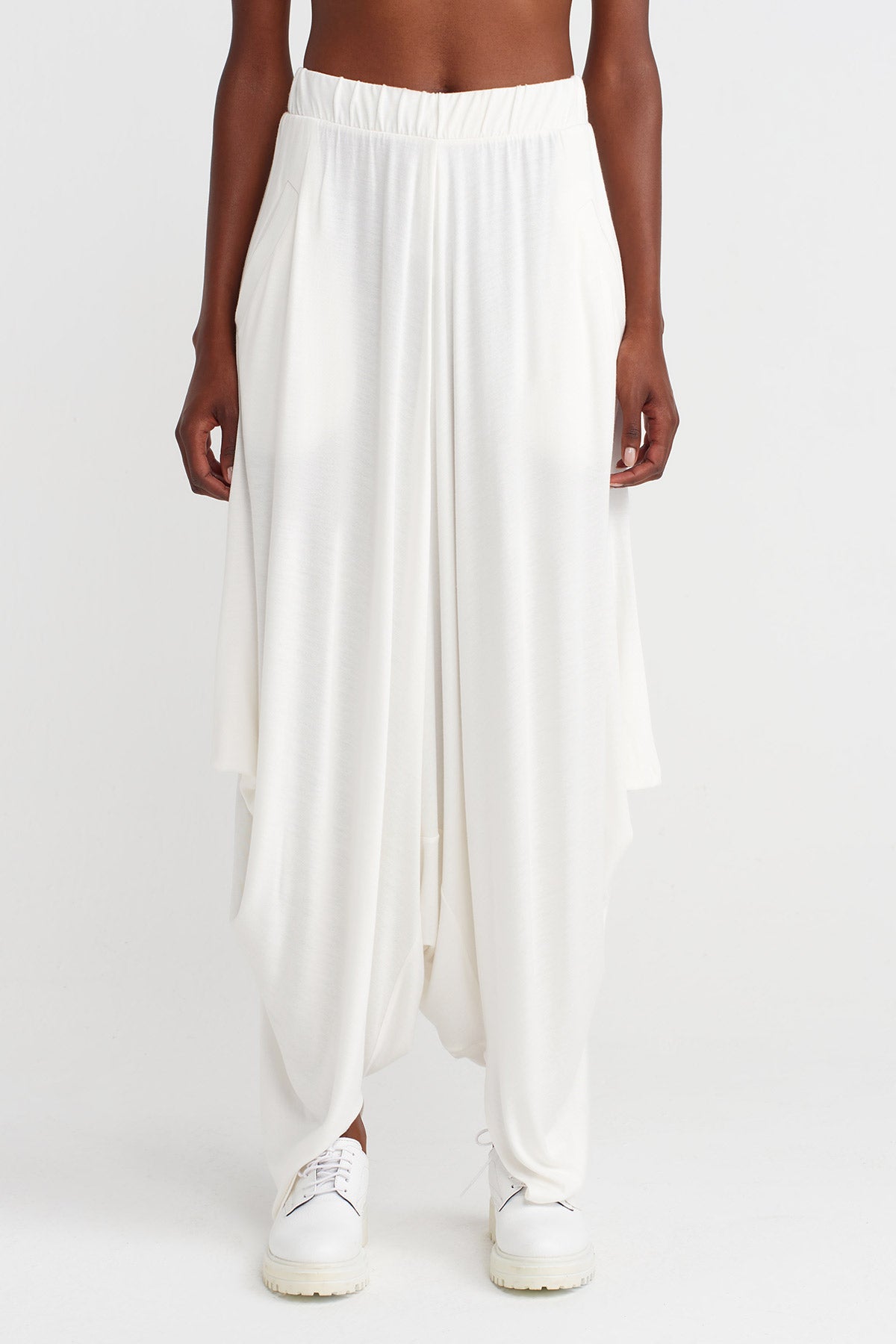 Off White Draped Relaxed Harem Pants-K253013062
