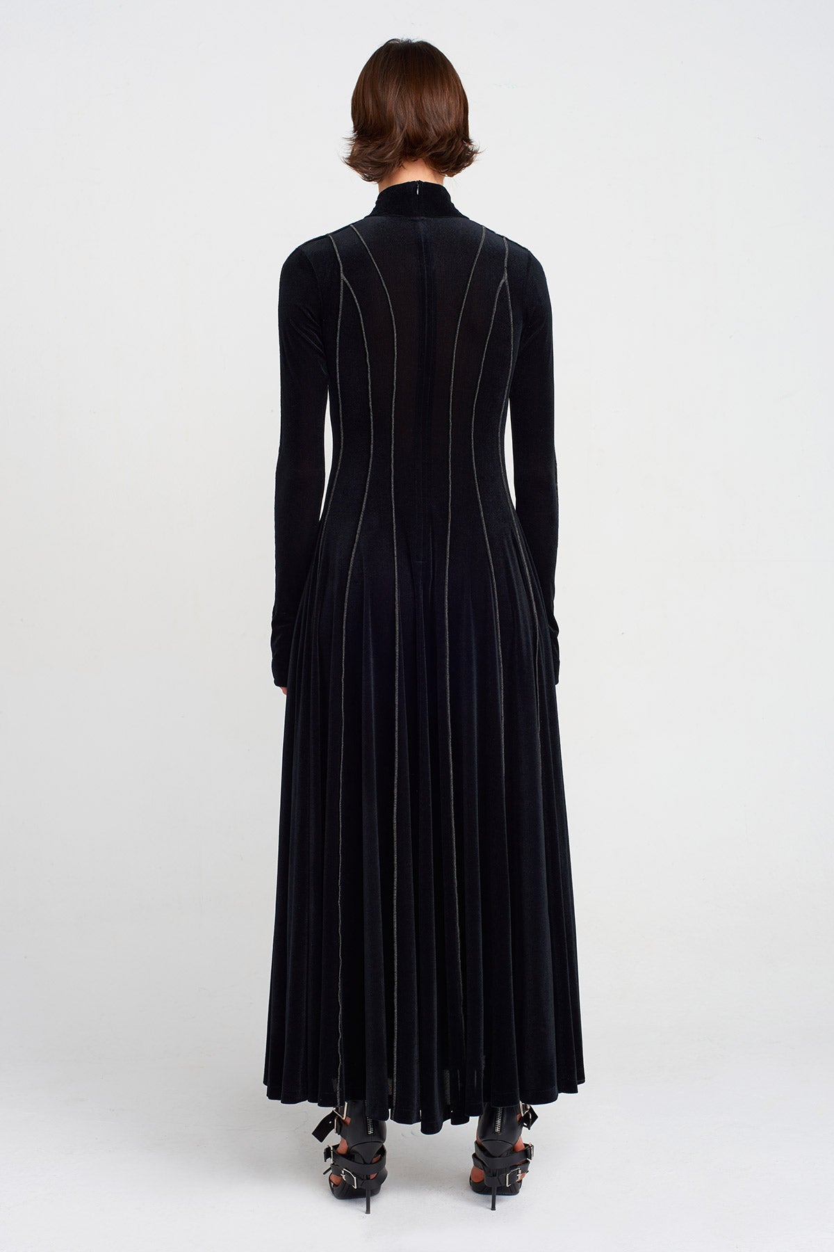 Black Long Velvet Dress with Seam Detailing-K254014032