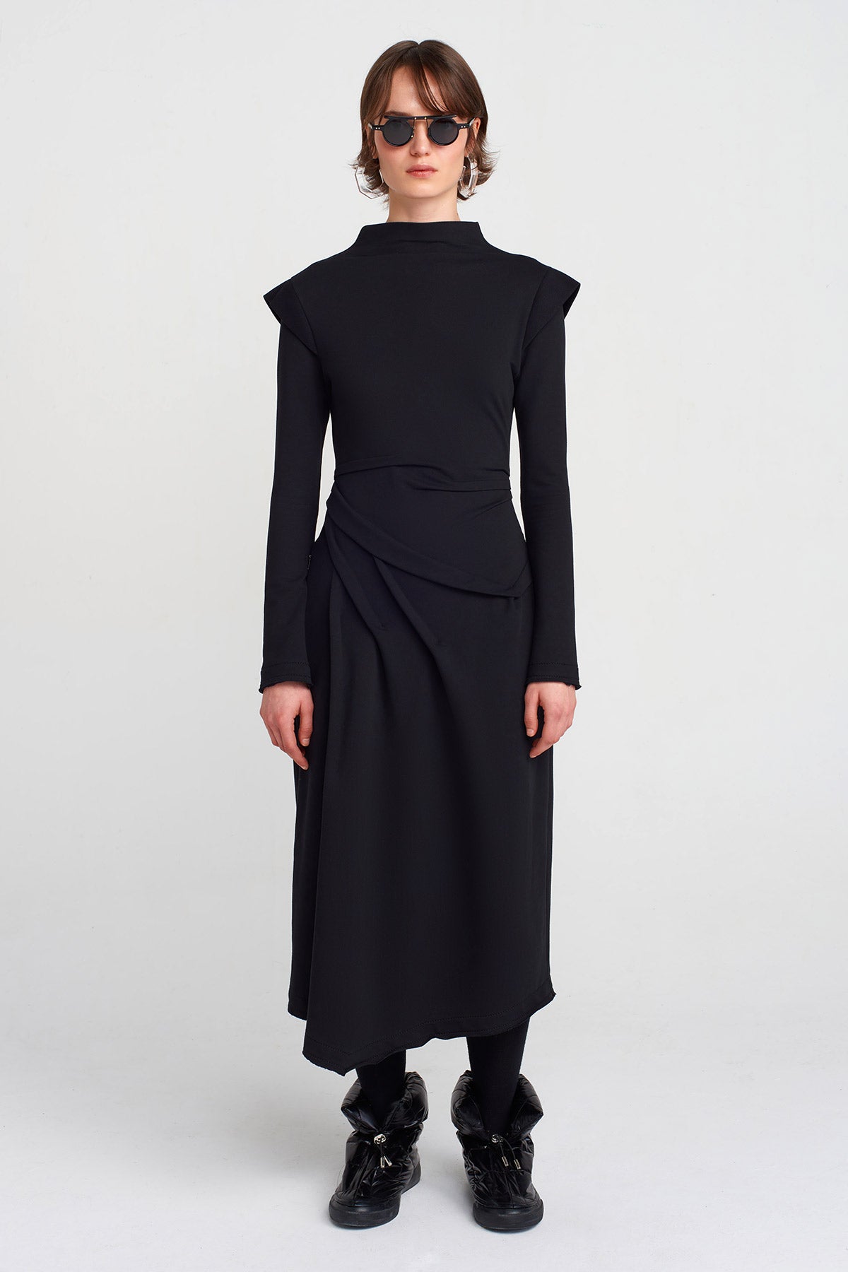 Black Black Midi Dress with Back Cut-Out and Clasp Detail-K254014035