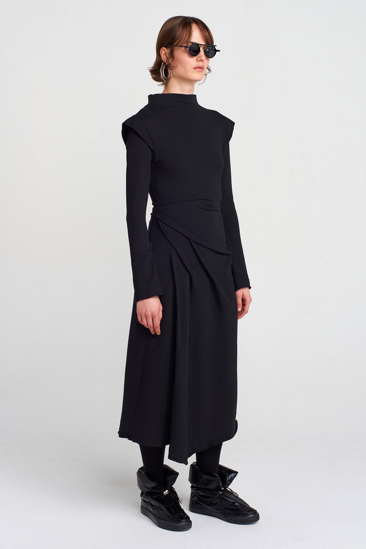 Black Black Midi Dress with Back Cut-Out and Clasp Detail-K254014035