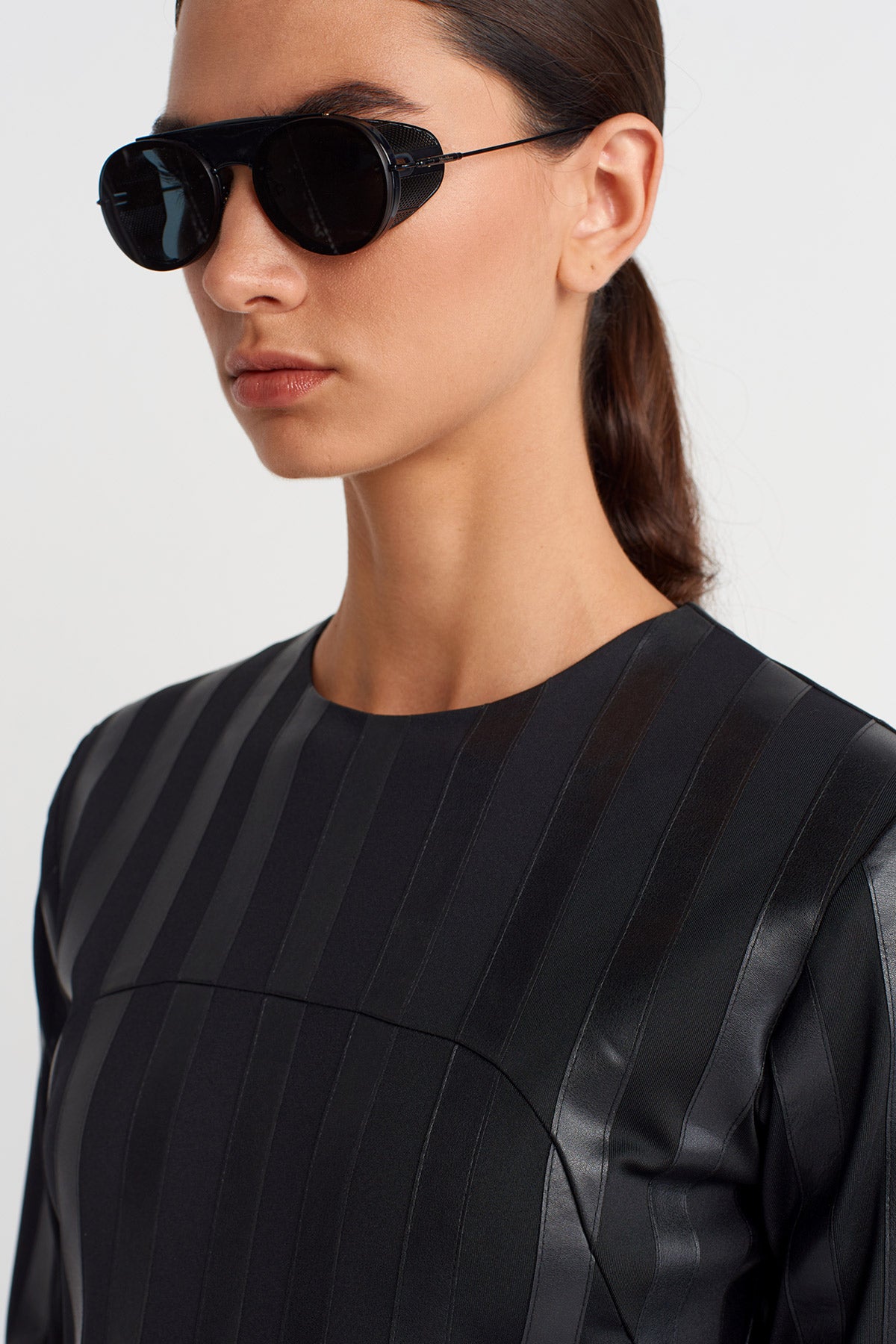 Black Striped Long Train Dress-K254014054