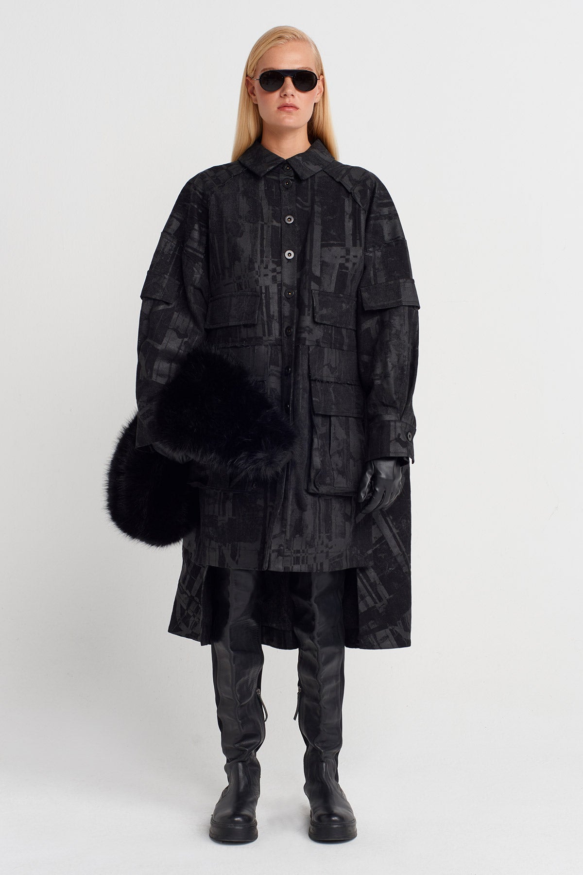 Black Printed Oversized Shirt Dress-K254014060