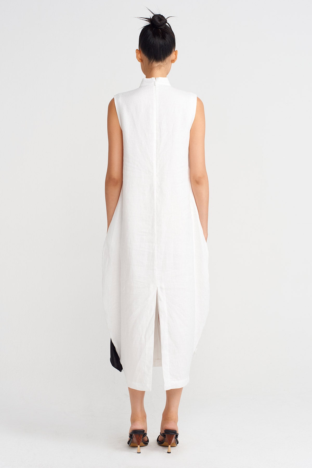 White / Black Floral Appliqué Linen Dress-K254014067