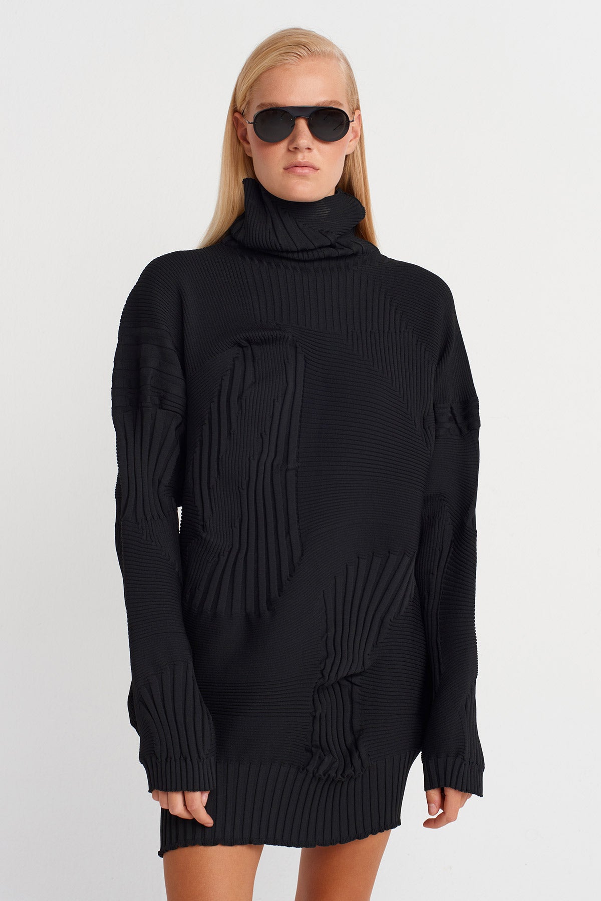 Black Embossed Knit Mini Dress-K254014081