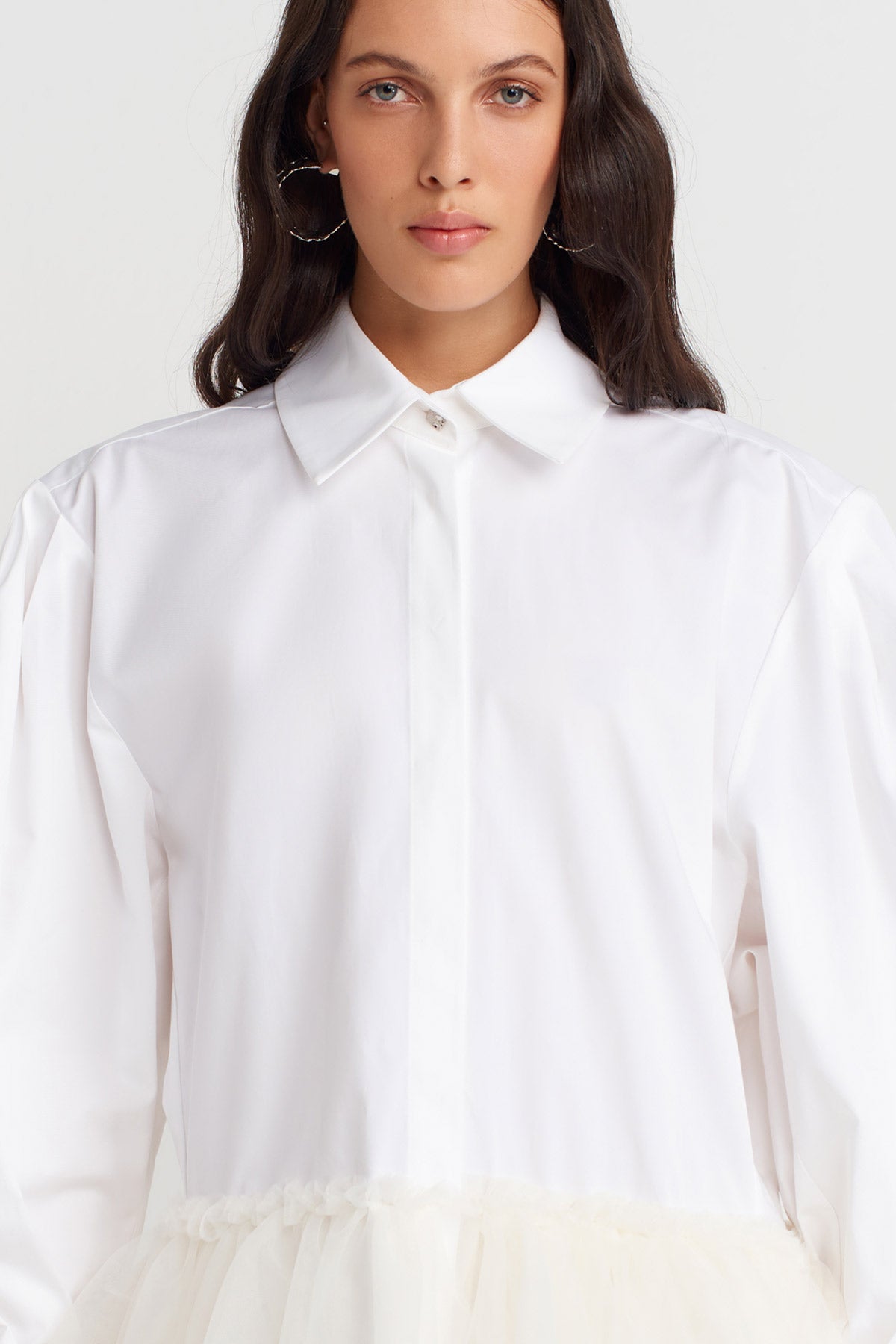 Off White Asymmetric Flared Hem Shirt Dress-K254014089