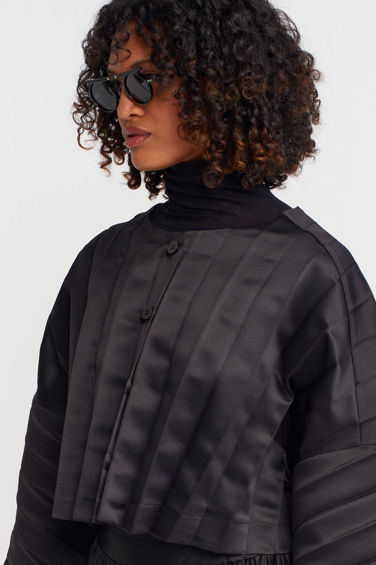 Black Pleated Crop Jacket-K255015024