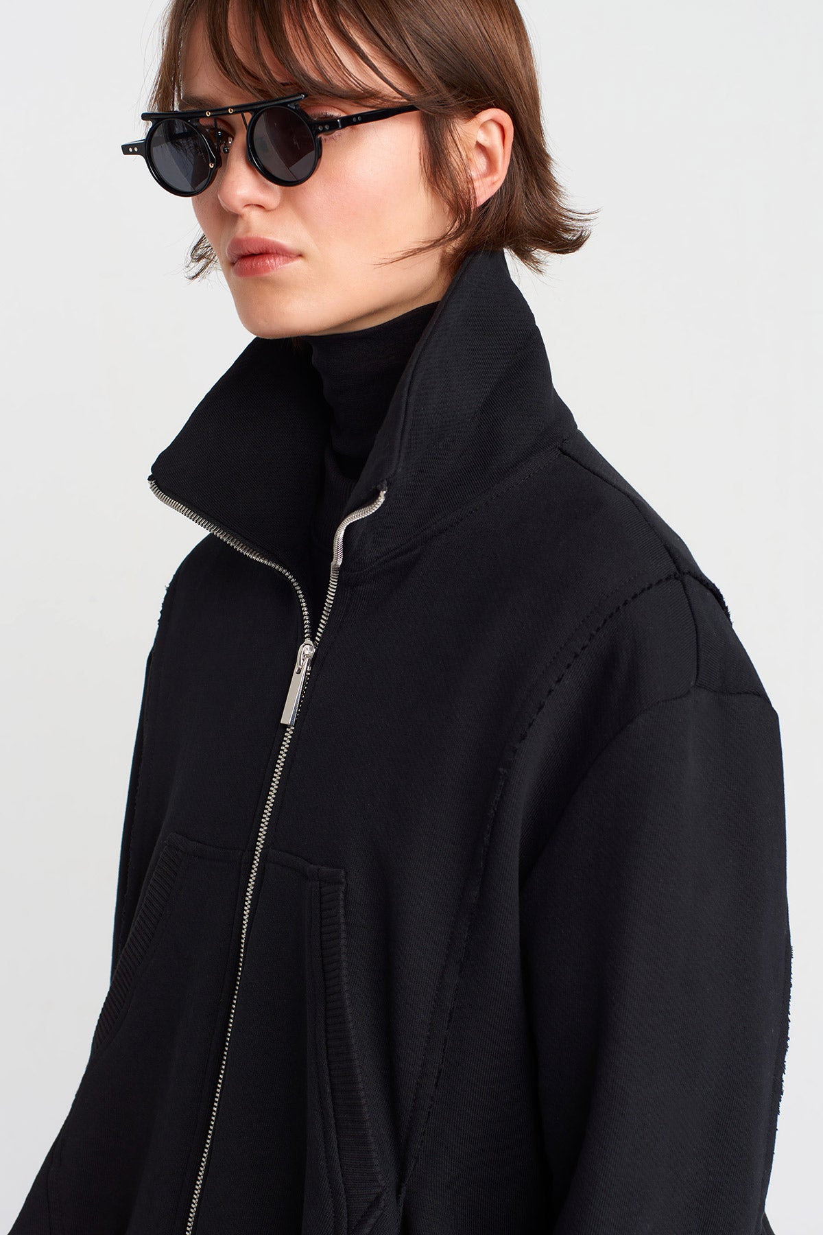 Black Zip-Detail Asymmetric Cardigan-K255015028