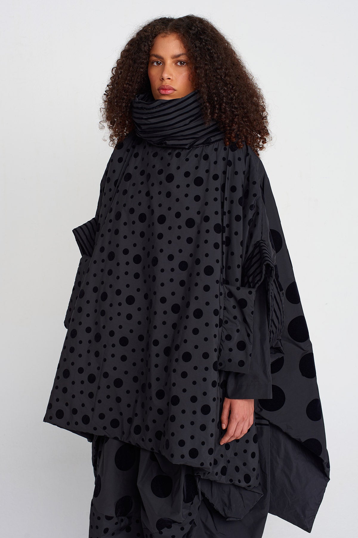 Multicolor Velvet Polka-Dot Padded Oversized Jacket-K255015037