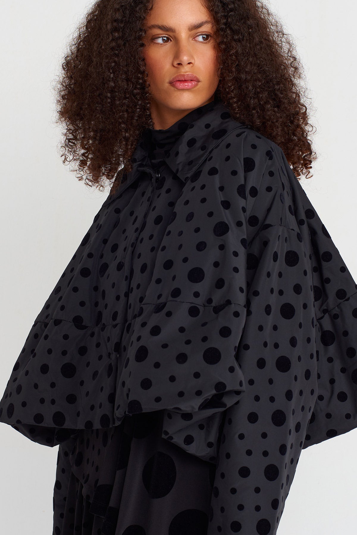 Black Velvet Polka-Dot Short Jacket-K255015038