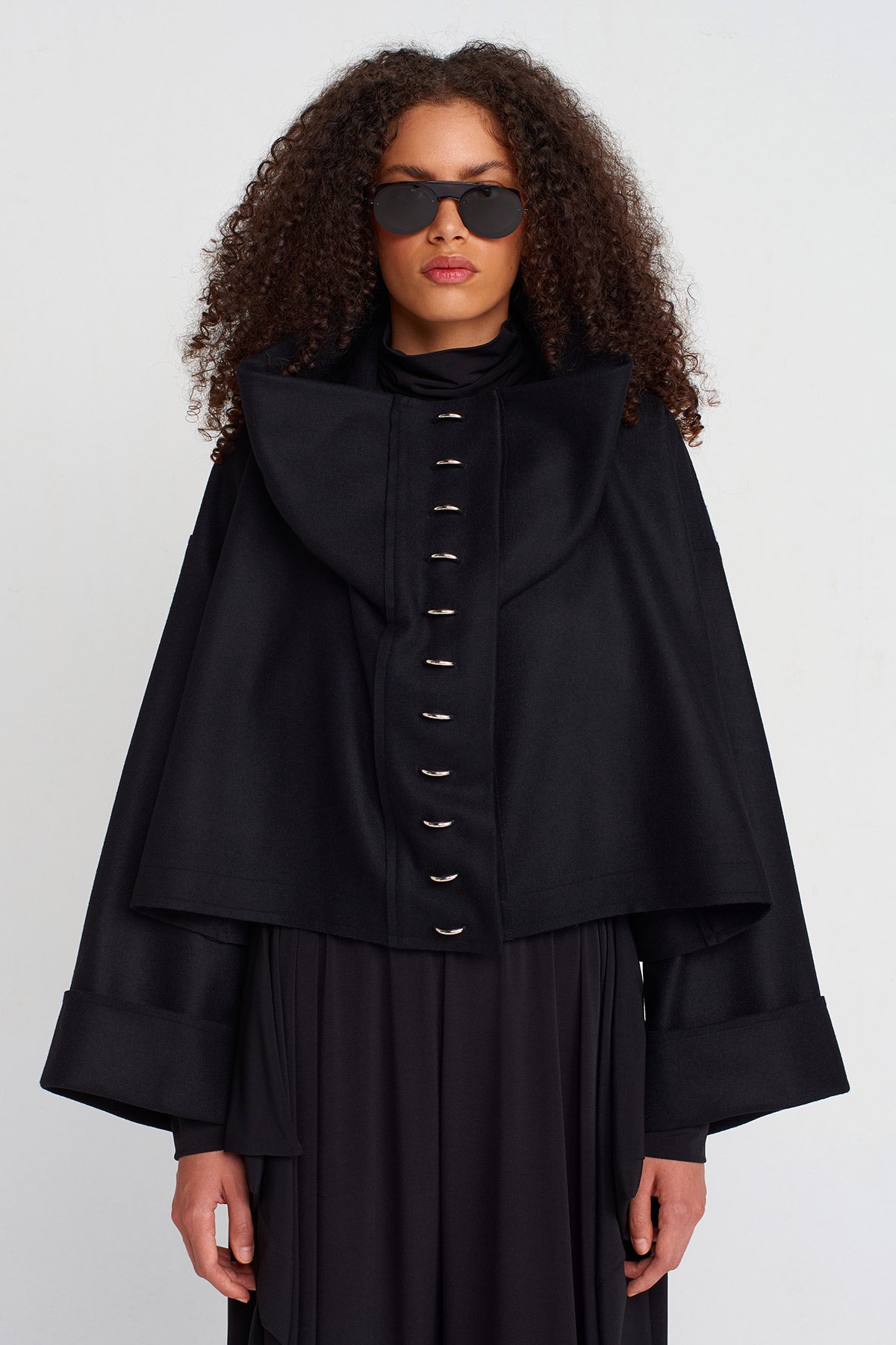 Black Oversized Dropped Collar Metal Snap Button Jacket-K255015042