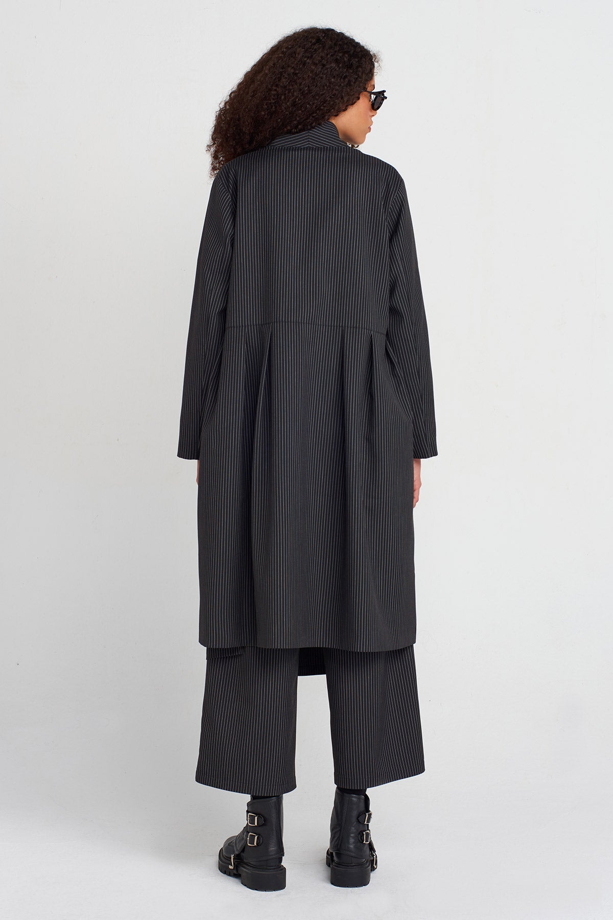 Black Striped Long Blazer-K255015045