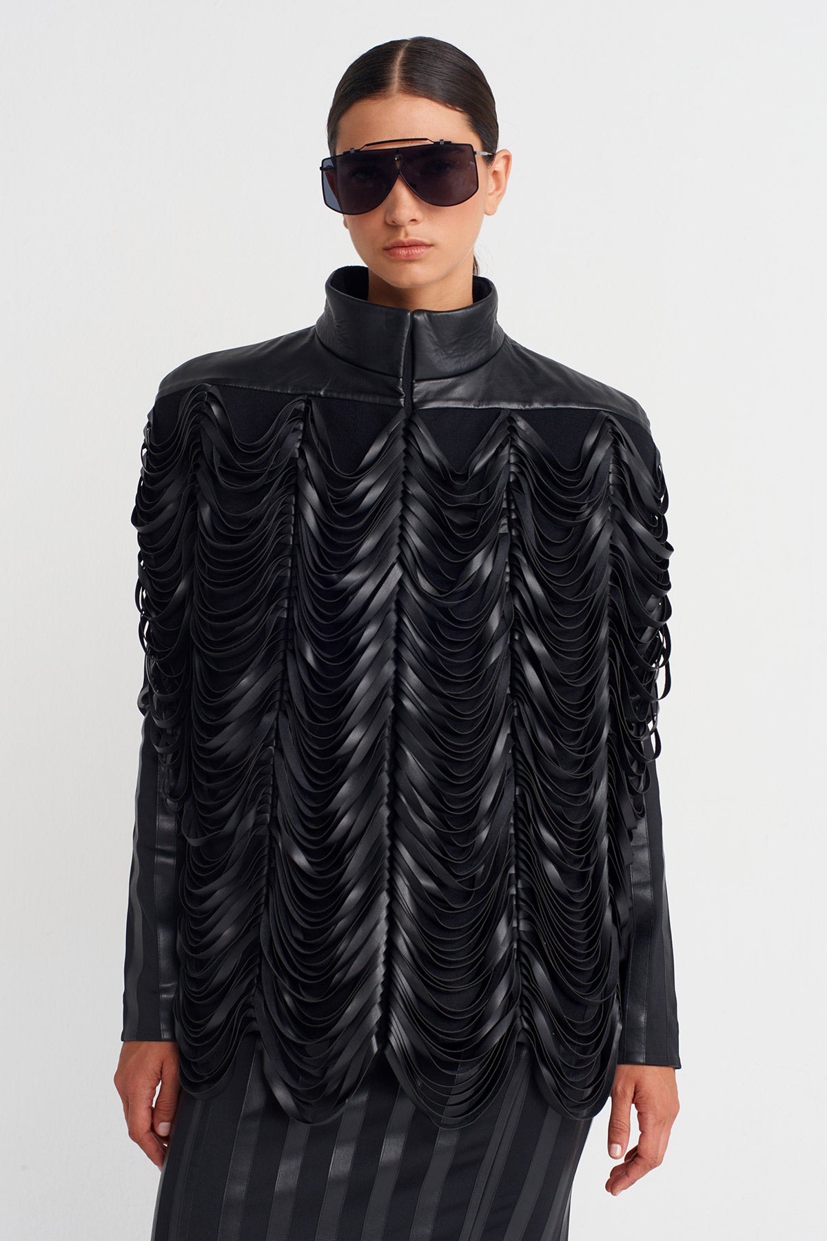Black Fringed Cape Jacket -K255015054
