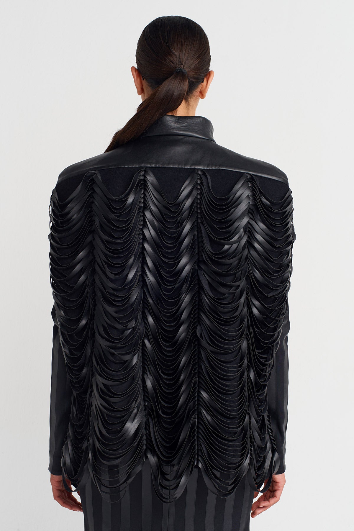 Black Fringed Cape Jacket -K255015054