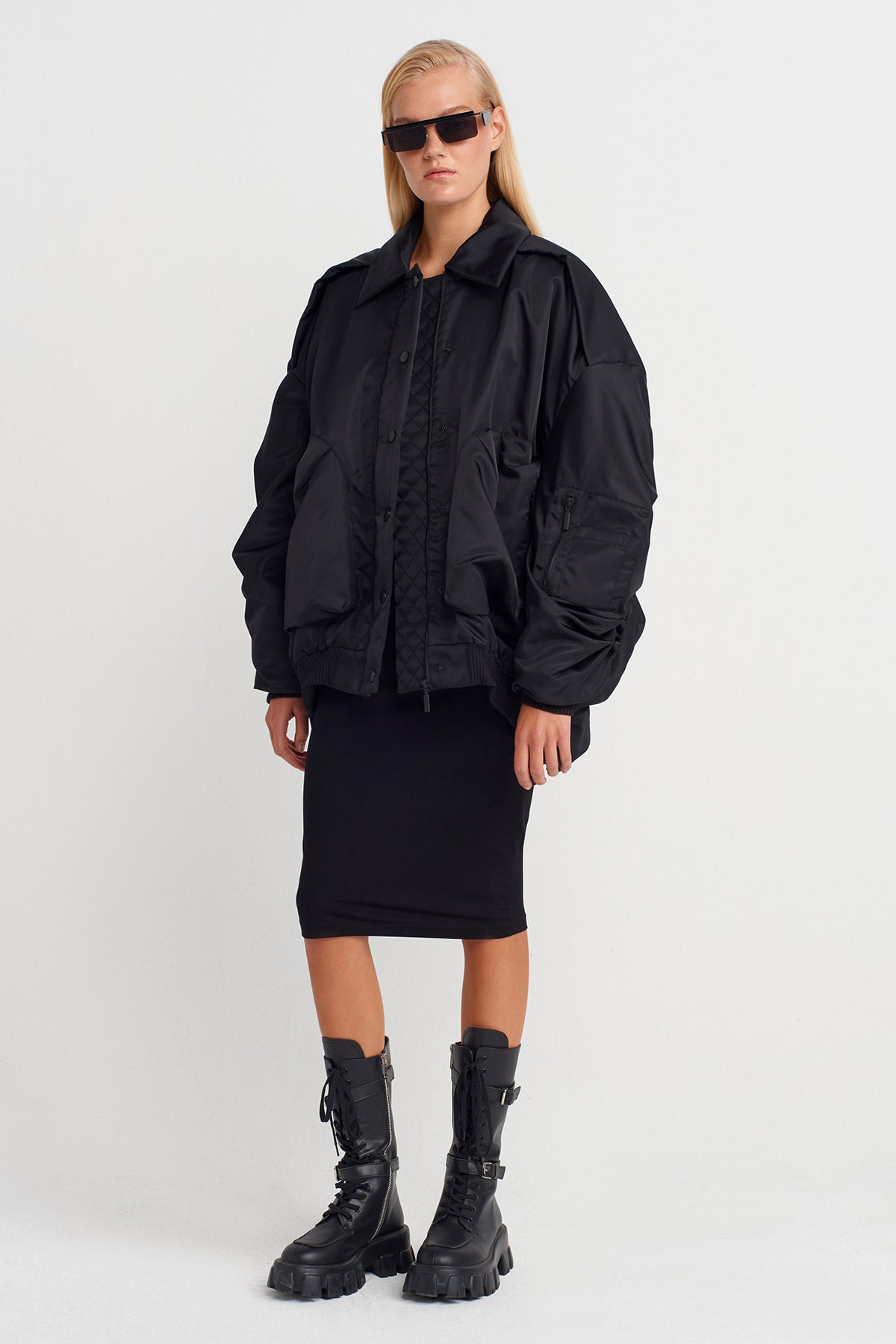 Black Oversized Bomber Jacket-K255015058