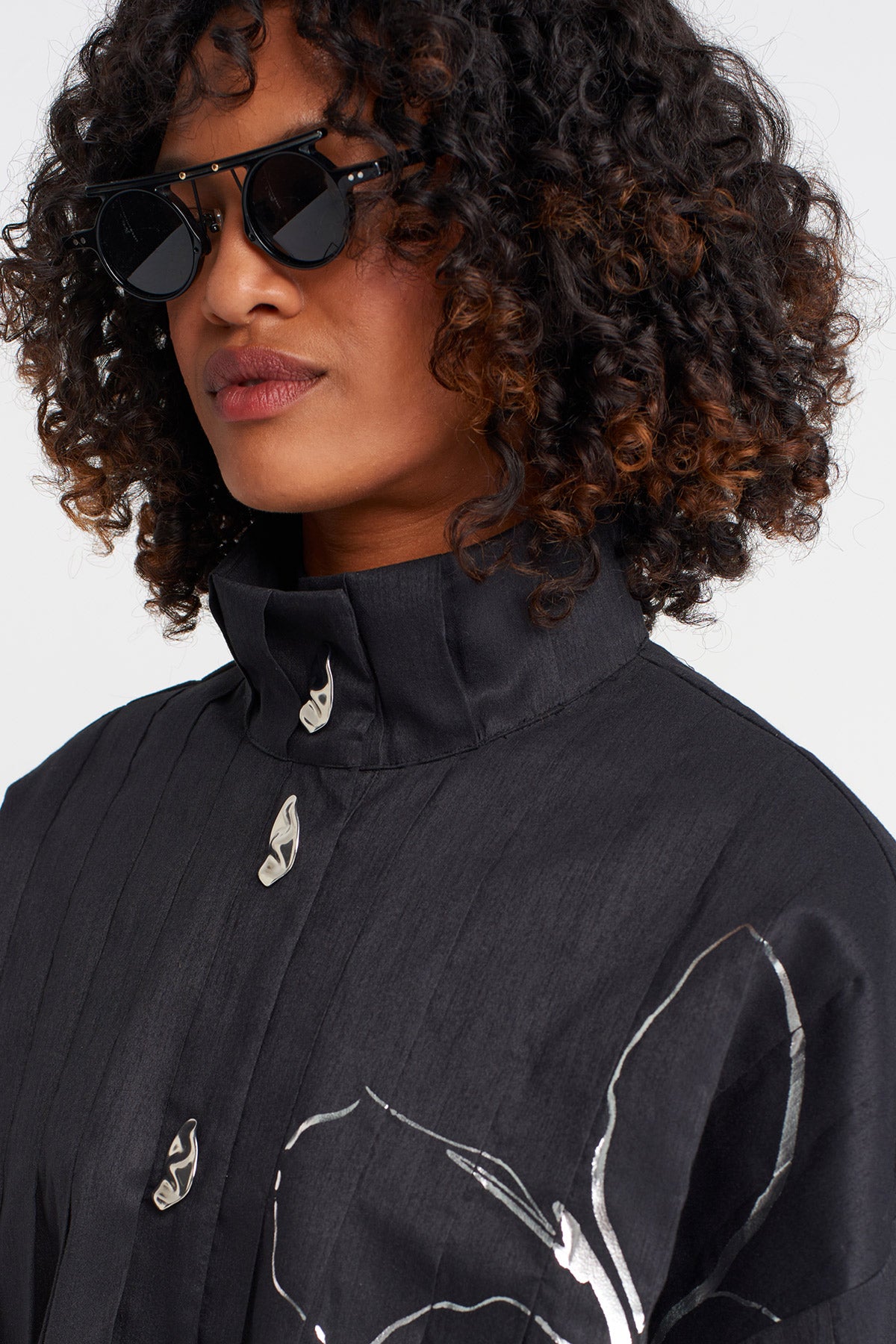Black/Silver Printed Pleated Jacket-K255015063
