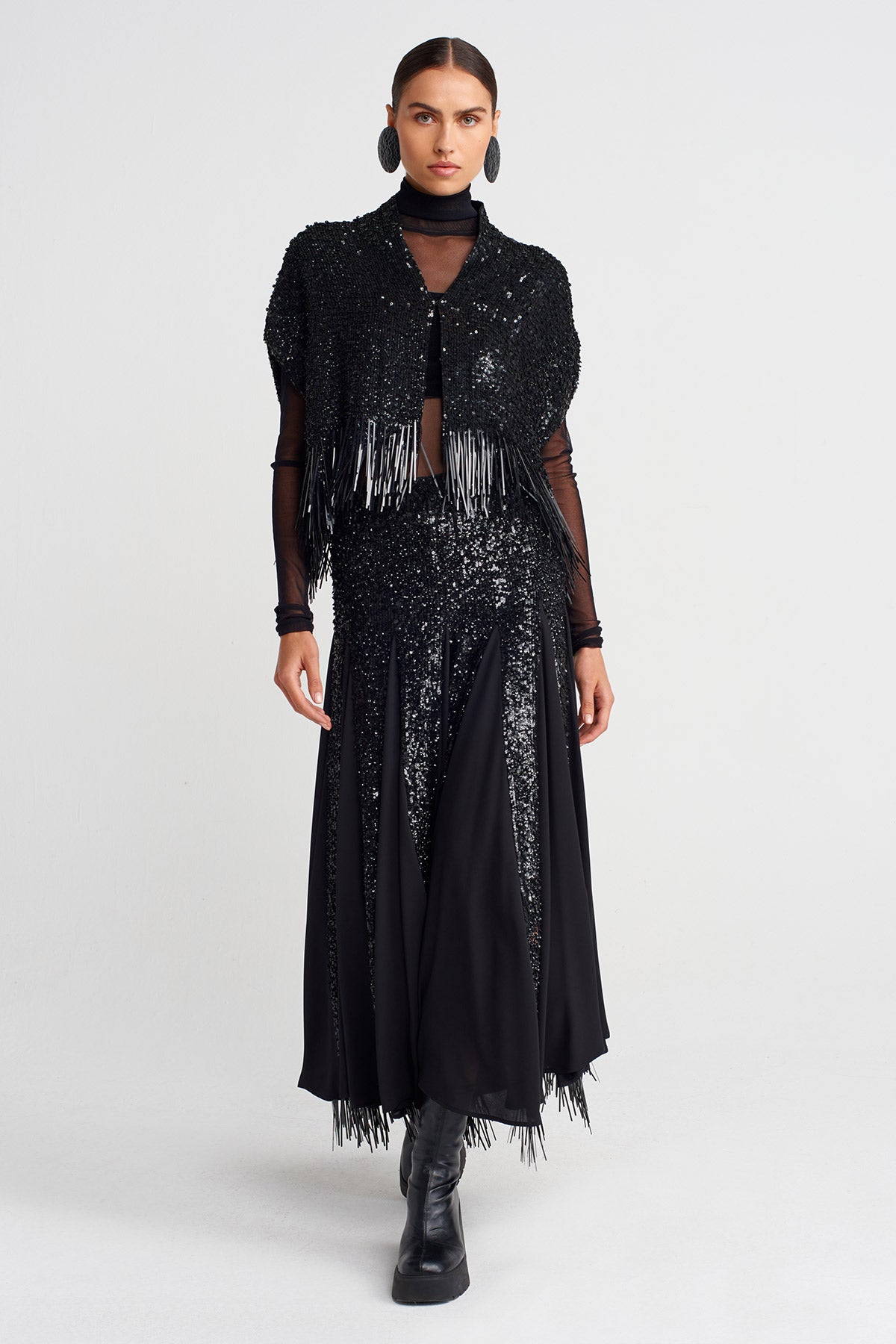 Black Elegant Sequin-Embroidered Jacket-K255015065
