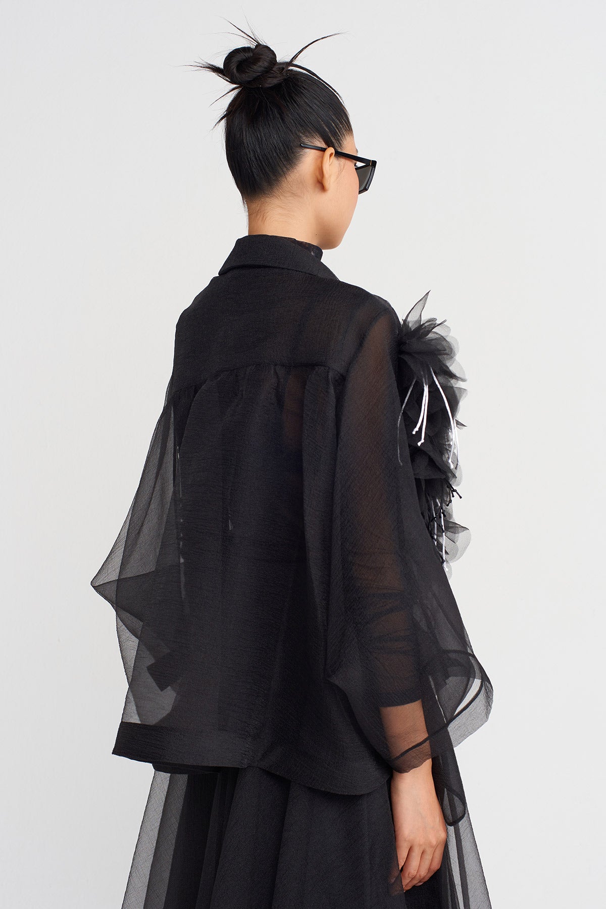 Black / White Floral Appliqué Short Organza Jacket-K255015070