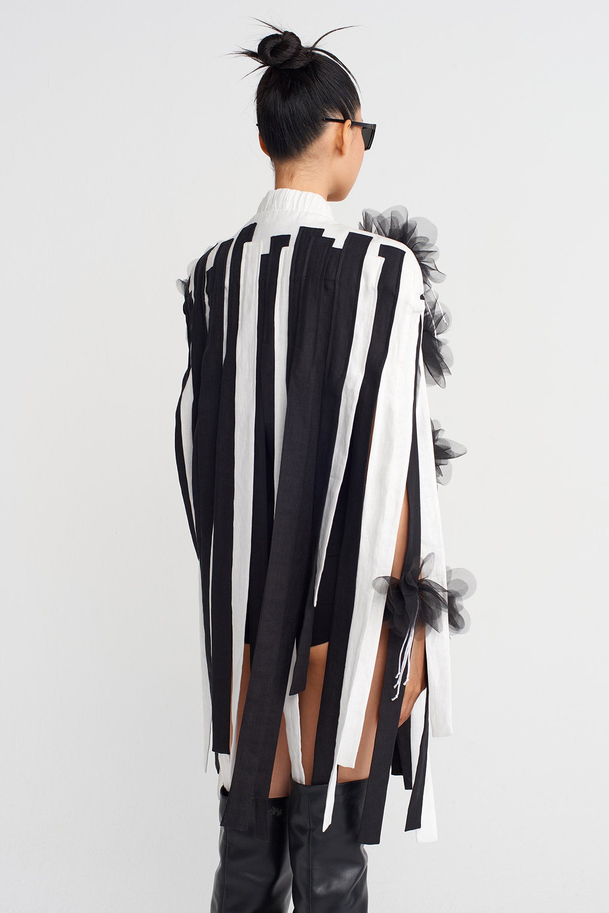 White / Black Floral Appliqué Striped Cape Jacket-K255015071