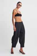 Black Pleated Balloon-Leg Trousers-K263013014