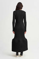 Black Structured Pleated Maxi Dress-K264014003