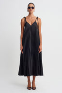 Black Pleated Strappy Midi Dress-K264014013