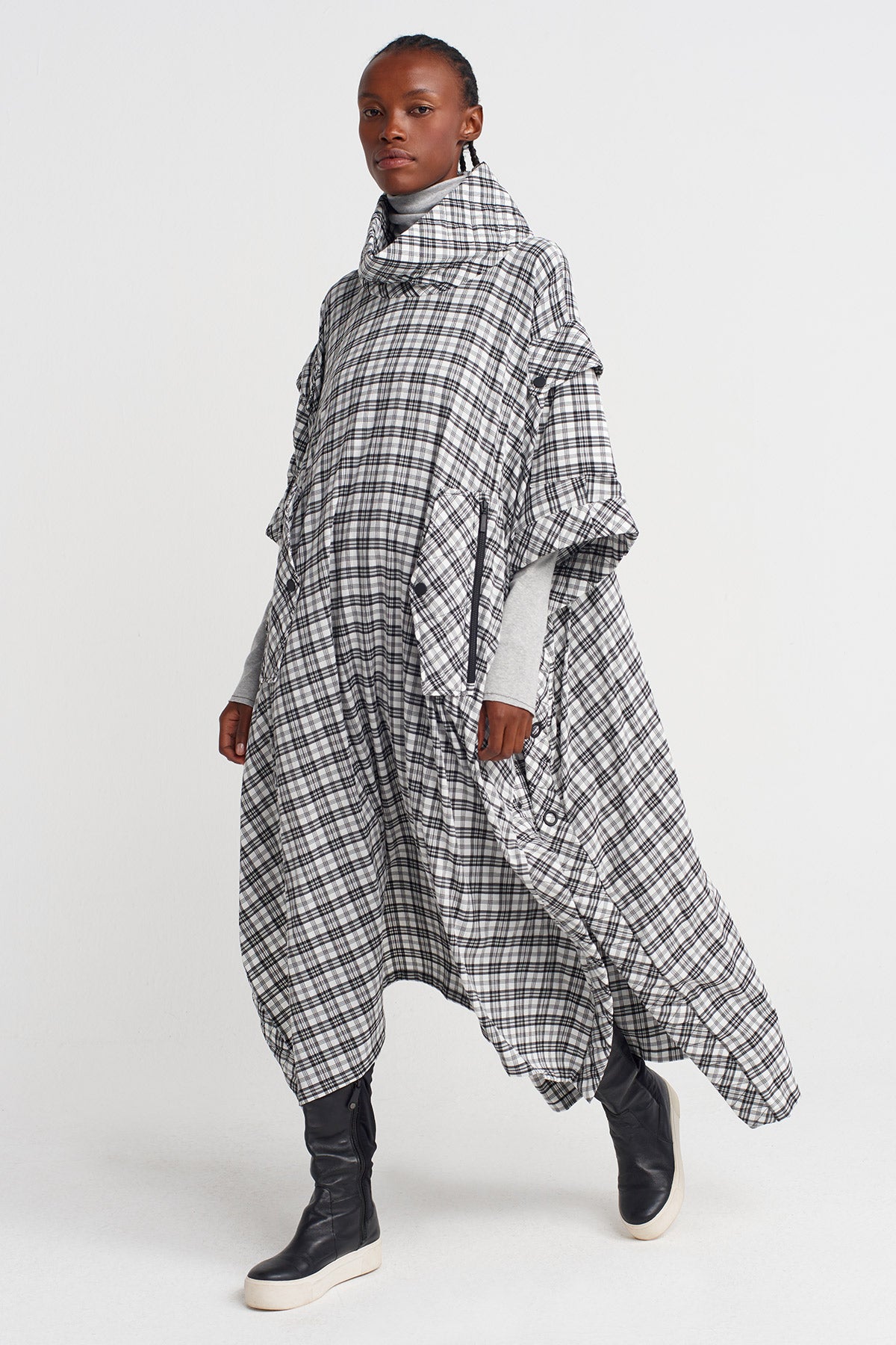 Black/White Plaid Kaftan Dress with Large Pocket Detail-K254014048