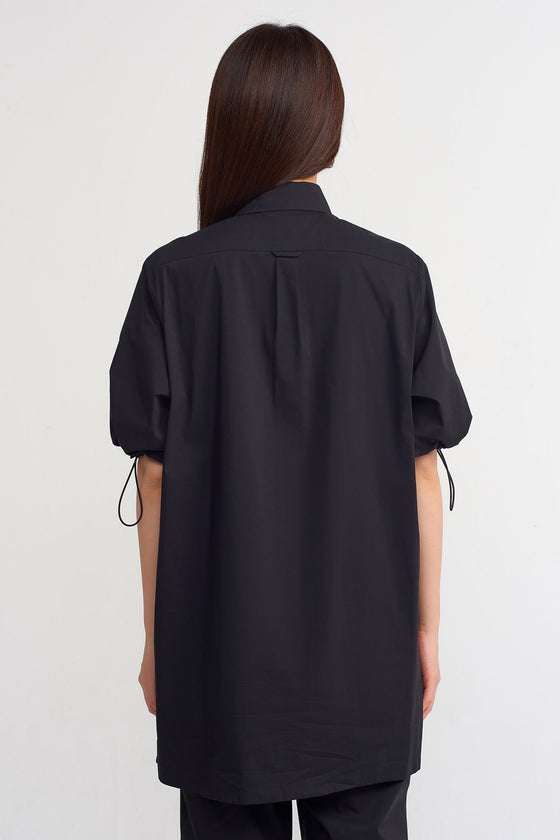 Black Shirt With Elastic Pleated Sleeves-Y231011124