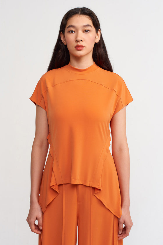 Amber Round Neck, Side Panel T-shirt-Y231011132