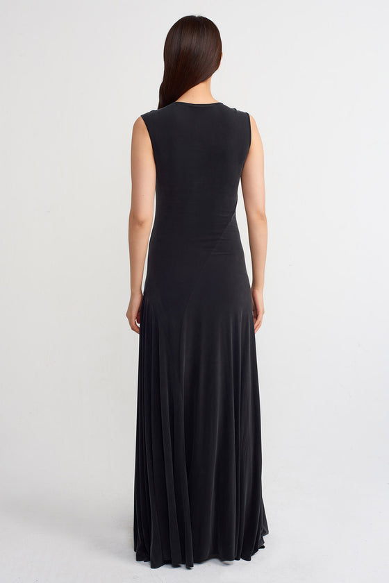 Black V-Neck Long Tail Dress-Y234014178