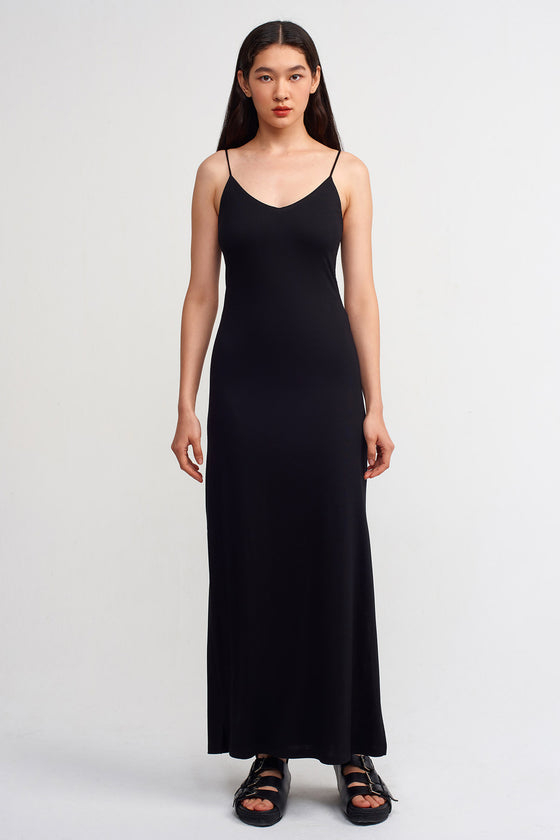 Black Slim Strap Midi Length Dress-Y234014198